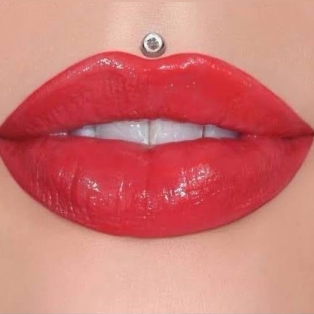Jeffree Star Supreme Gloss Limited Edition Devil Horn